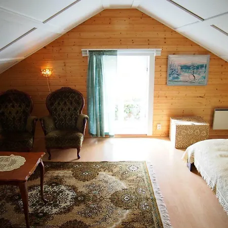 Mummola Travels - Red Main House Apartment *