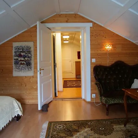 Apartment Mummola Travels - Red Main House