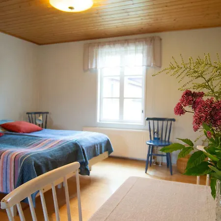 Apartment Mummola Travels - Red Main House